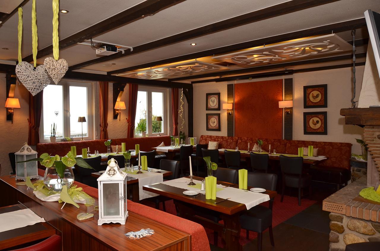 Gasthaus Zur Rebe 梅灵 外观 照片
